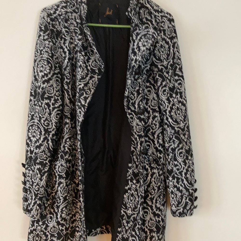 Coat - Picture 3 of 5